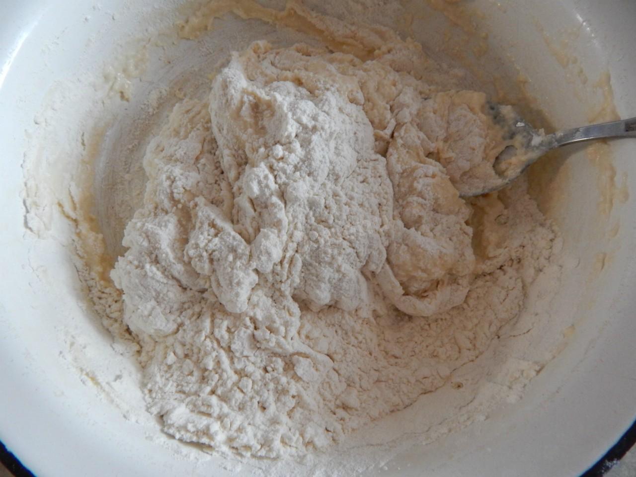 Шаг 3 приготовления Курник с мясом в духовке