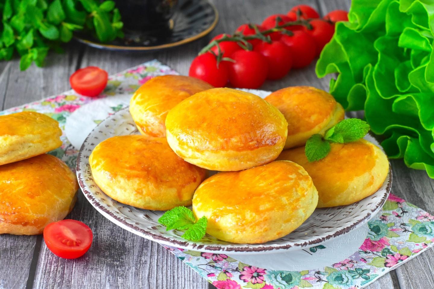 Шаг 15 приготовления Пирожки с ветчиной и сыром