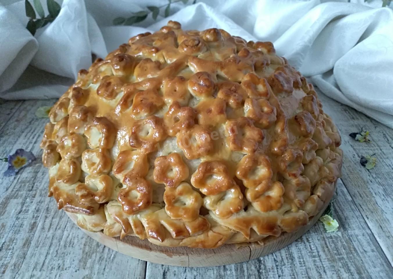 Шаг 13 приготовления Курник с курицей и грибами из блинов