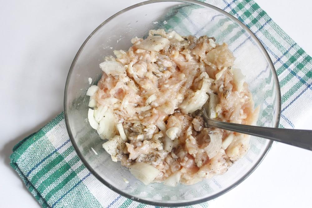 Шаг 3 приготовления Самса из слоеного теста с мясом