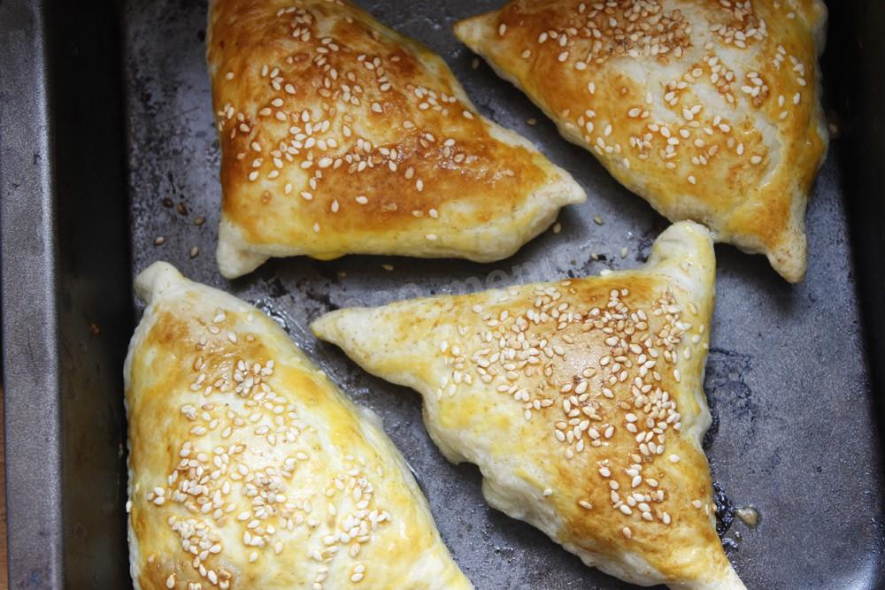 Шаг 9 приготовления Самса из слоеного теста с мясом