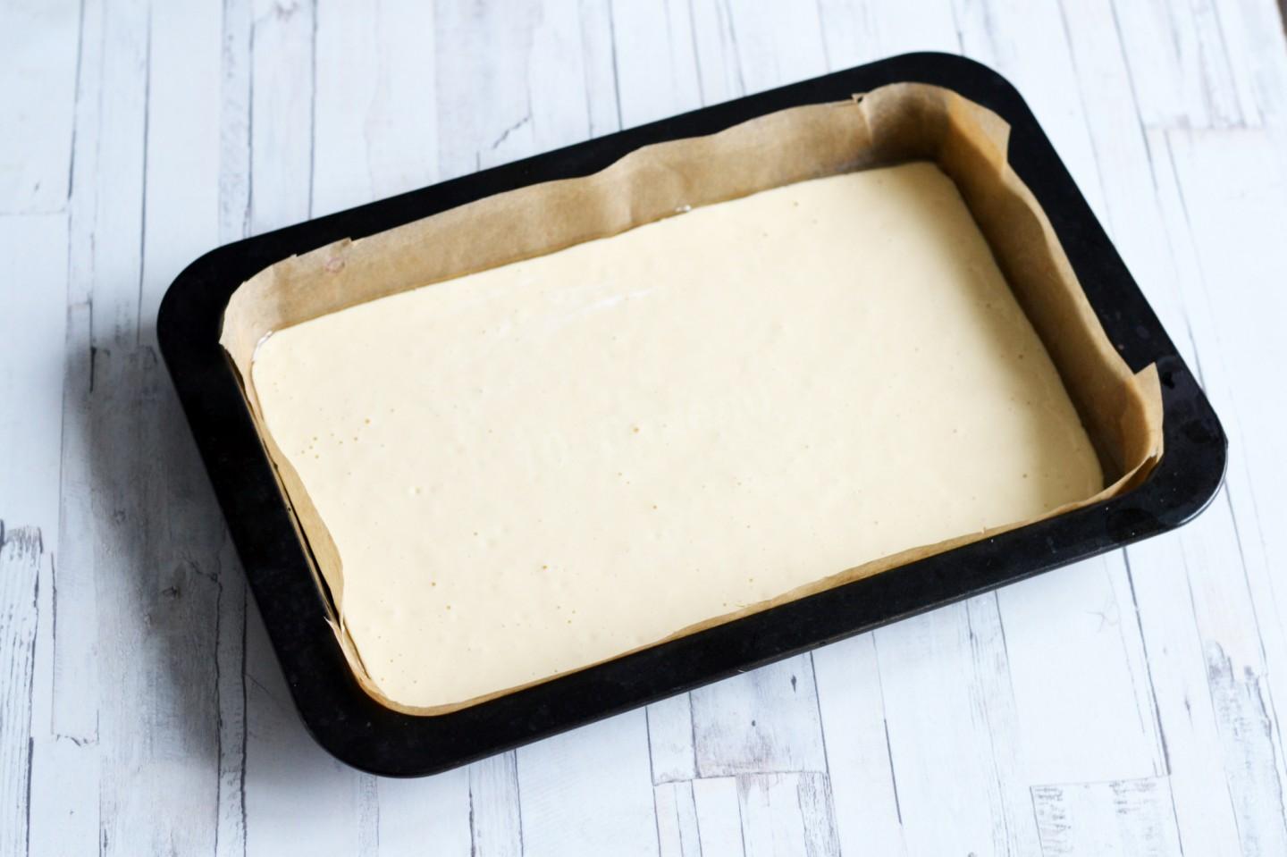 Шаг 11 приготовления Заливной пирог с курицей и картошкой