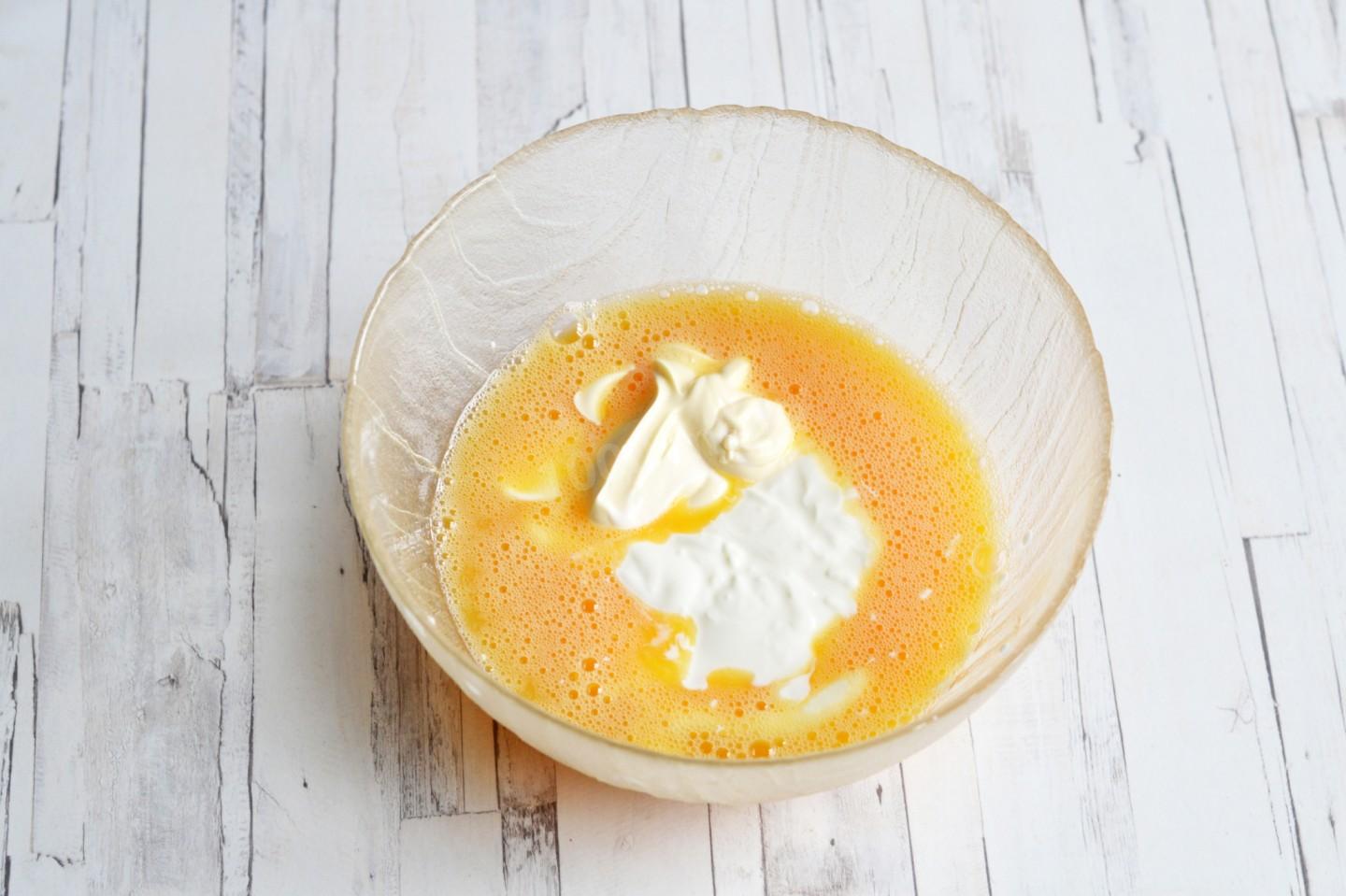 Шаг 3 приготовления Заливной пирог с курицей и картошкой
