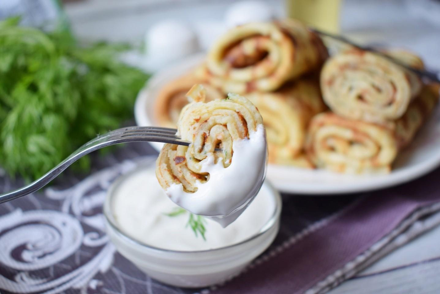 Шаг 10 приготовления Блины с сыром и зеленью