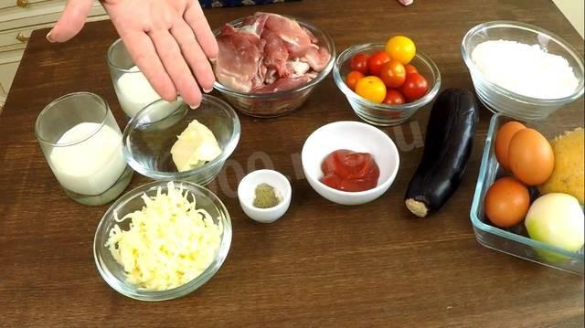 Шаг 1 приготовления Мясной пирог на подушке из картофельного теста