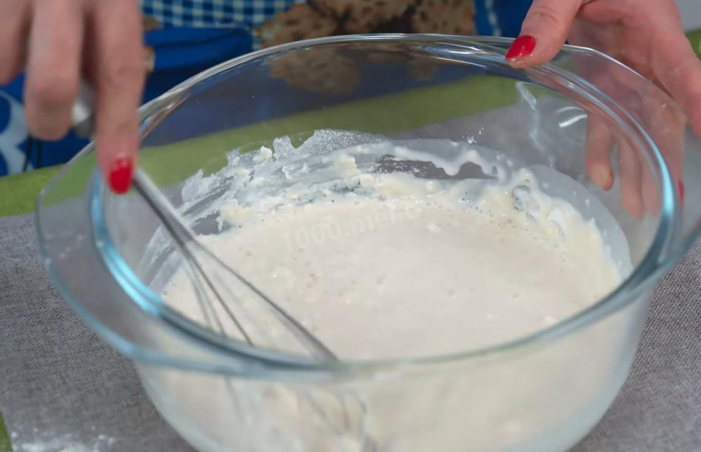 Шаг 3 приготовления Дрожжевые пирожки с мясной начинкой в духовке