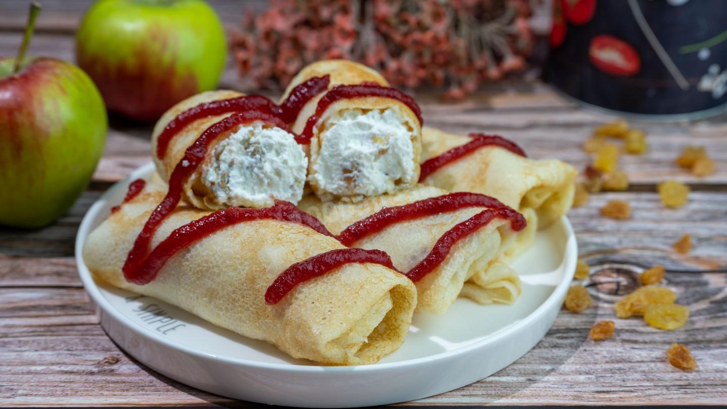 Шаг 19 приготовления Фаршированные блины с творогом и изюмом