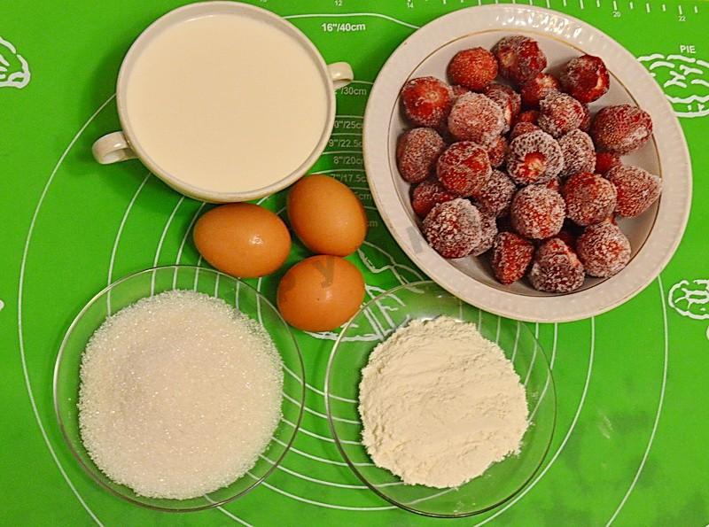 Шаг 4 приготовления Ягодный пирог Клубничная полянка