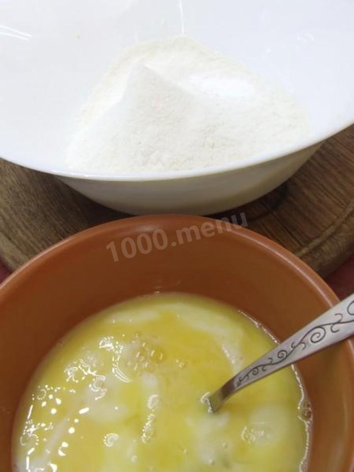 Шаг 2 приготовления Пирог с яблоками и тыквой кусочками на молоке