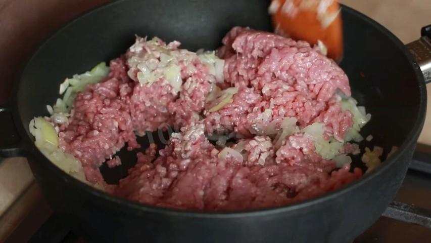 Шаг 4 приготовления Оригинальный пирог - мясные синнабоны