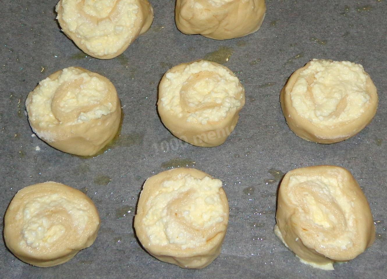 Шаг 12 приготовления Булочки спиральки с корицей и творогом