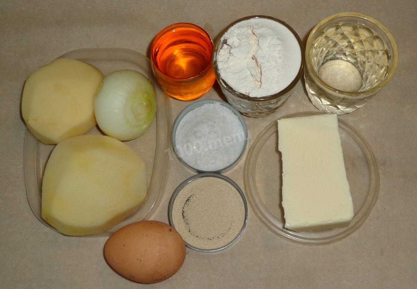 Шаг 1 приготовления Пирожки из теста на сухих дрожжах и картофельном отваре