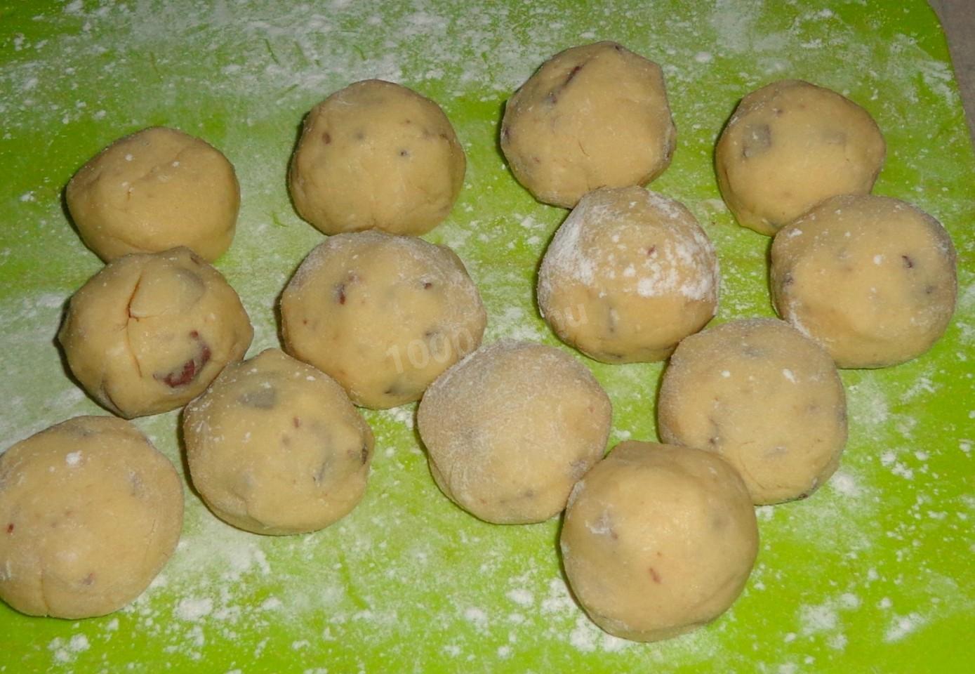 Шаг 8 приготовления Печенье на маргарине с кусочками шоколада