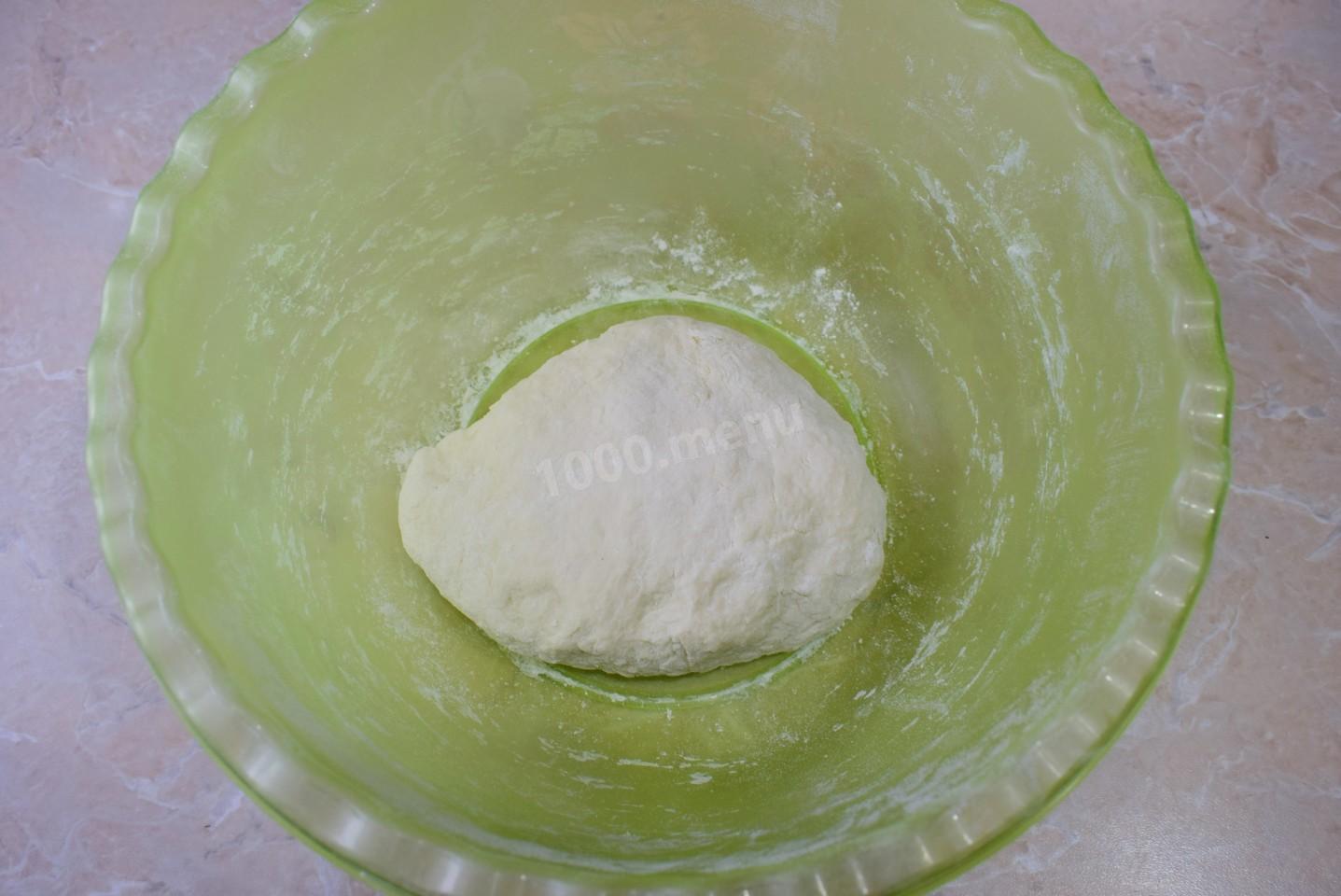 Шаг 3 приготовления Хычины с мясом на сковороде