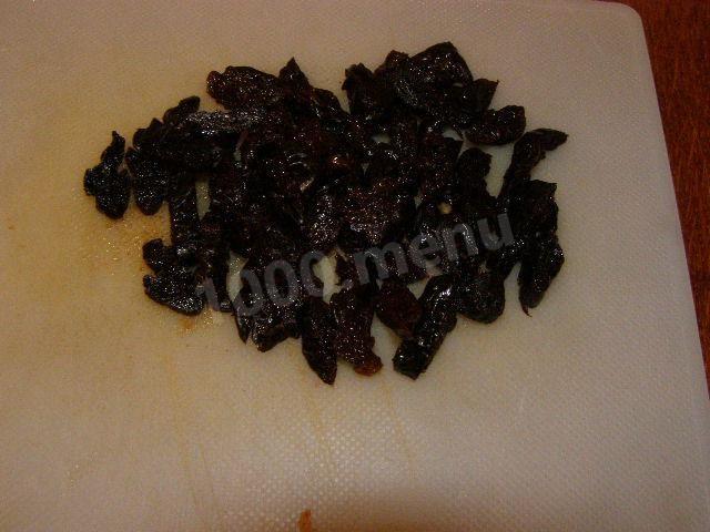 Шаг 11 приготовления Открытый дрожжевой пирог с яблоками и изюмом в духовке