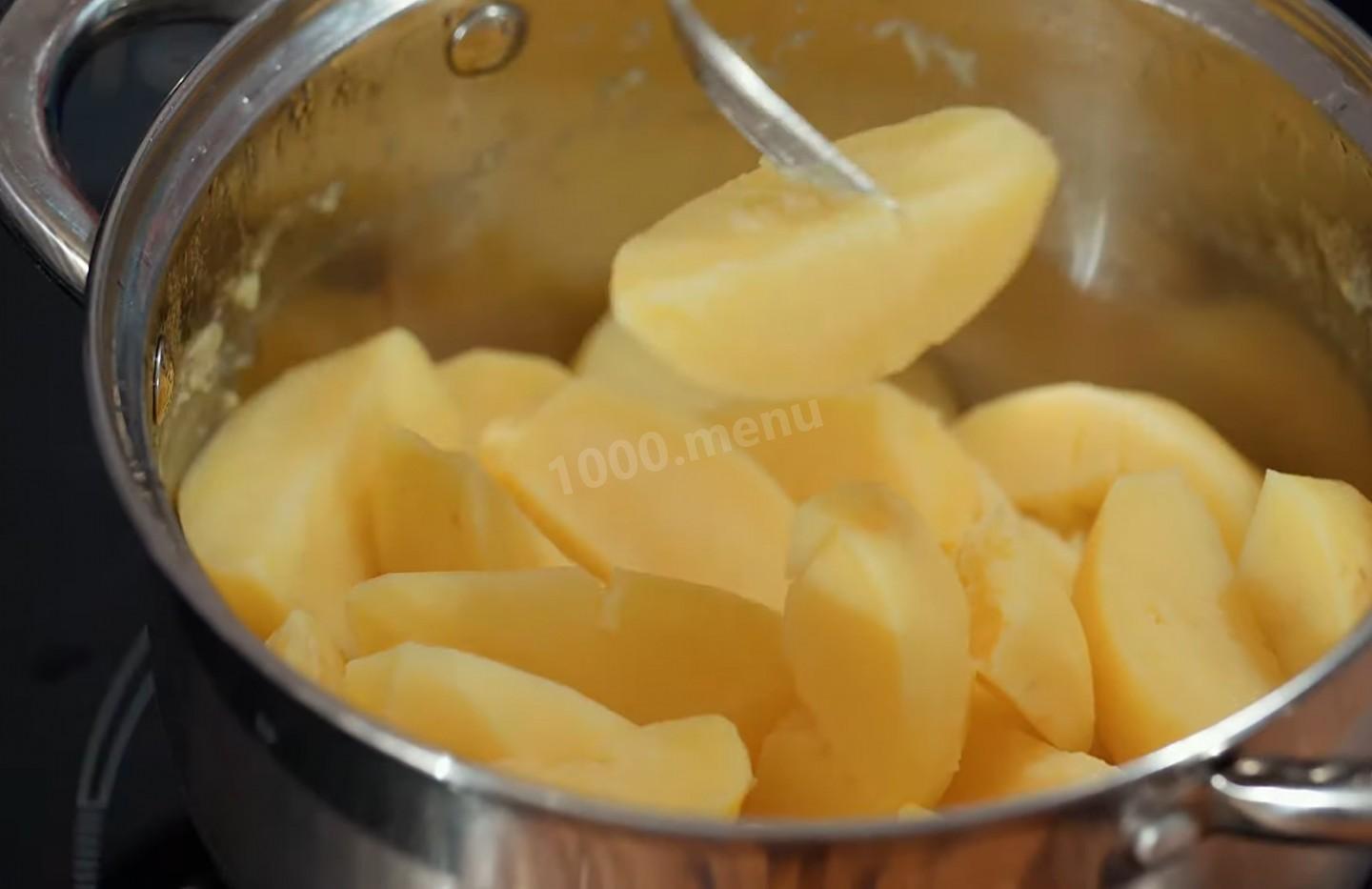 Шаг 14 приготовления Пирожки с картофельной начинкой с луком на свежих дрожжах