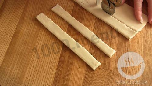 Шаг 10 приготовления Пирог из куриного фарша Рождественское кольцо
