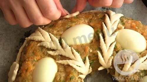 Шаг 16 приготовления Пирог из куриного фарша Рождественское кольцо