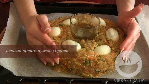 Шаг 9 приготовления Пирог из куриного фарша Рождественское кольцо