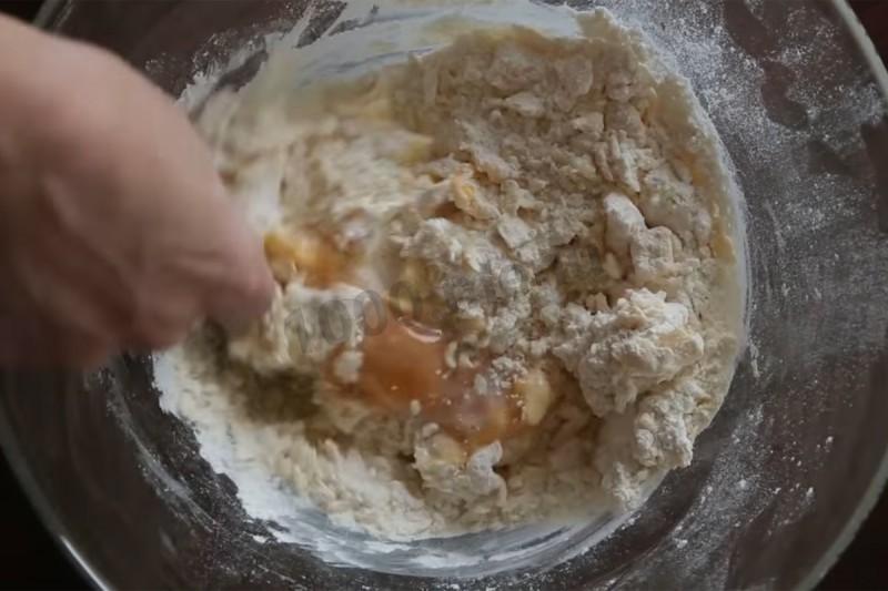 Шаг 7 приготовления Печенье на молоке, сливочном масле и желтках