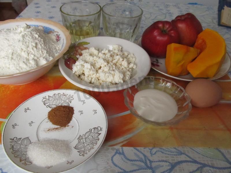 Шаг 1 приготовления Тыквенная галета с творогом и яблоками
