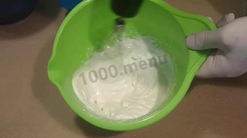 Шаг 2 приготовления Макаруны с шоколадным кремом