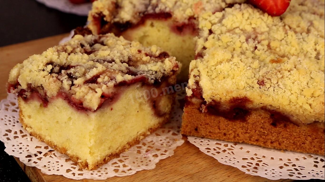 Шаг 18 приготовления Пирог с клубникой и штрейзелем