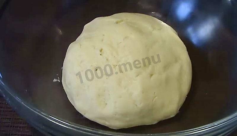 Шаг 1 приготовления Песочный пирог со сметанной заливкой со сливами