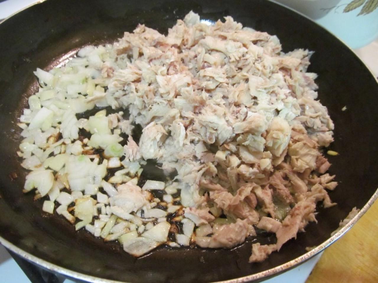 Шаг 16 приготовления Пирожки с курицей на сметане без дрожжей