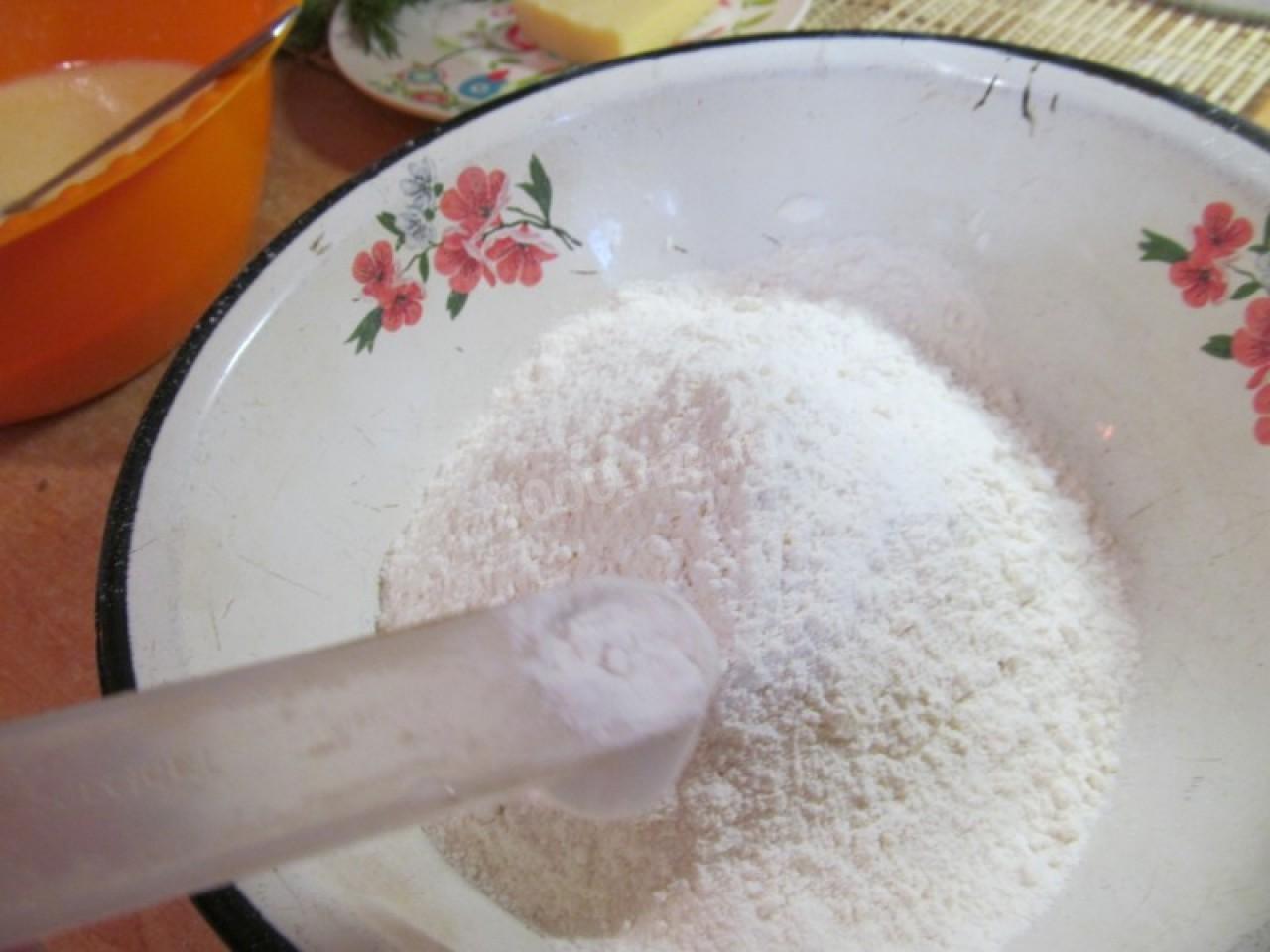 Шаг 7 приготовления Пирожки с курицей на сметане без дрожжей