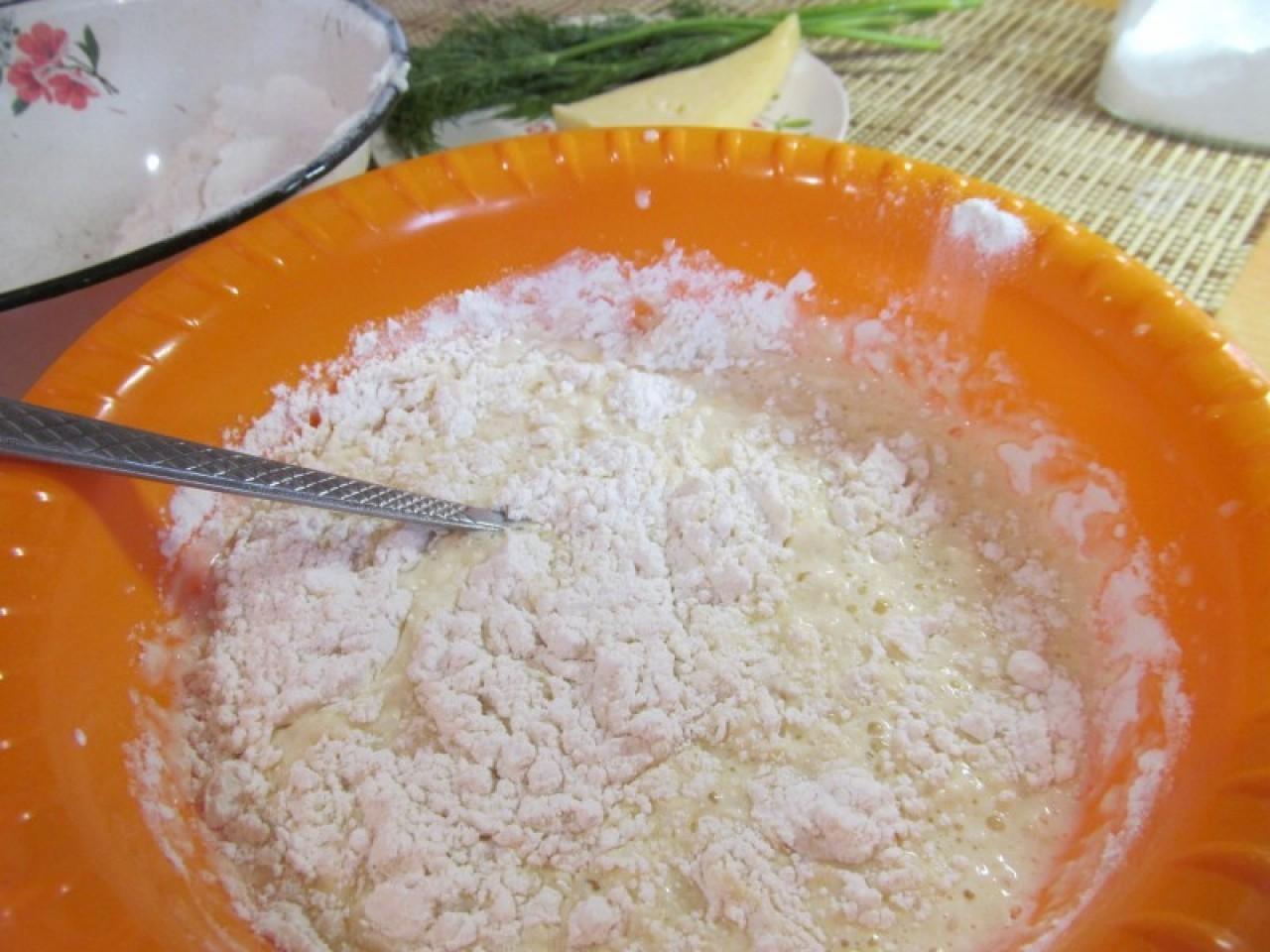 Шаг 8 приготовления Пирожки с курицей на сметане без дрожжей