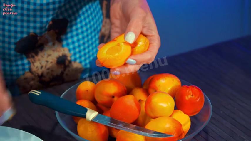 Шаг 14 приготовления Песочный пирог с абрикосами и творогом