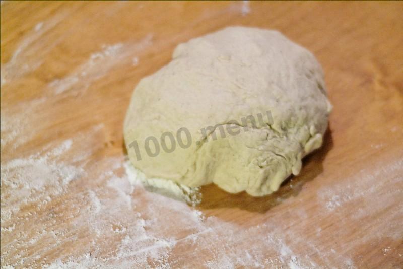 Шаг 4 приготовления Хичины с творожным сыром картофелем зеленью