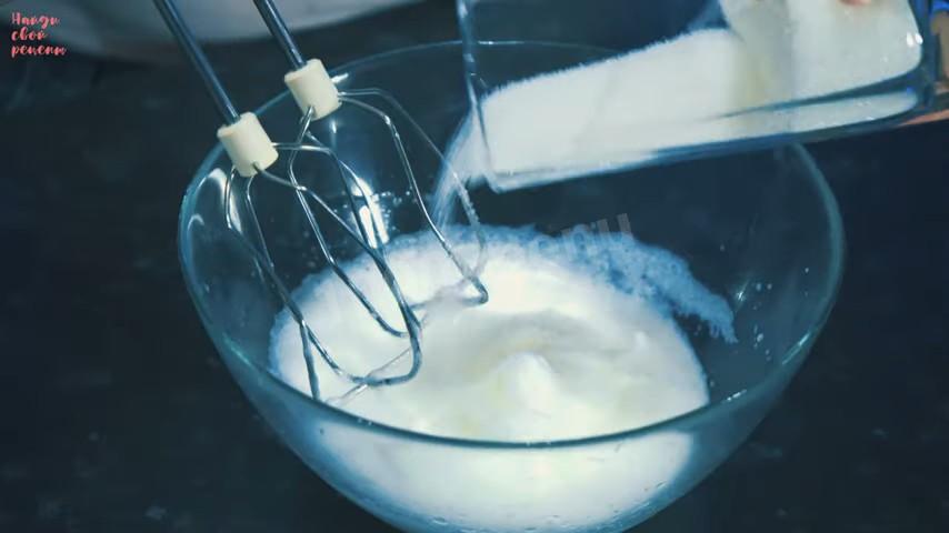 Шаг 15 приготовления Песочные рогалики с белковой начинкой
