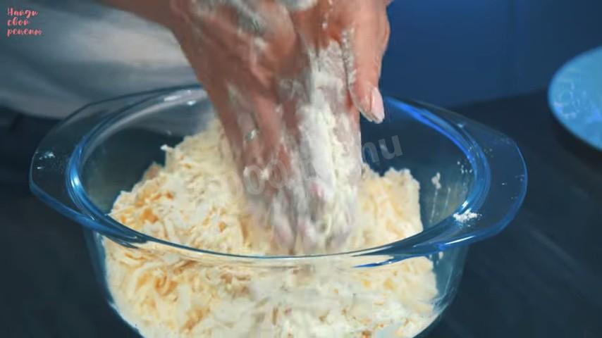 Шаг 3 приготовления Песочные рогалики с белковой начинкой
