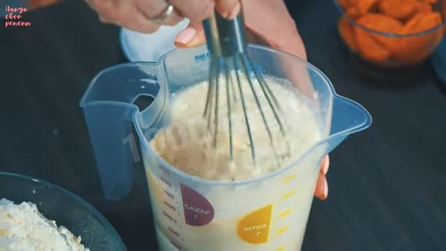 Шаг 5 приготовления Пасхальные куличи с курагой и цукатами на дрожжевом тесте