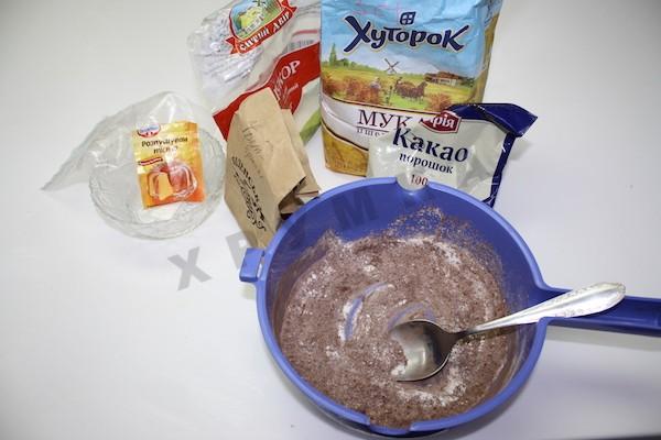 Шаг 2 приготовления Шоколадный кекс за 10 минут в микроволновке