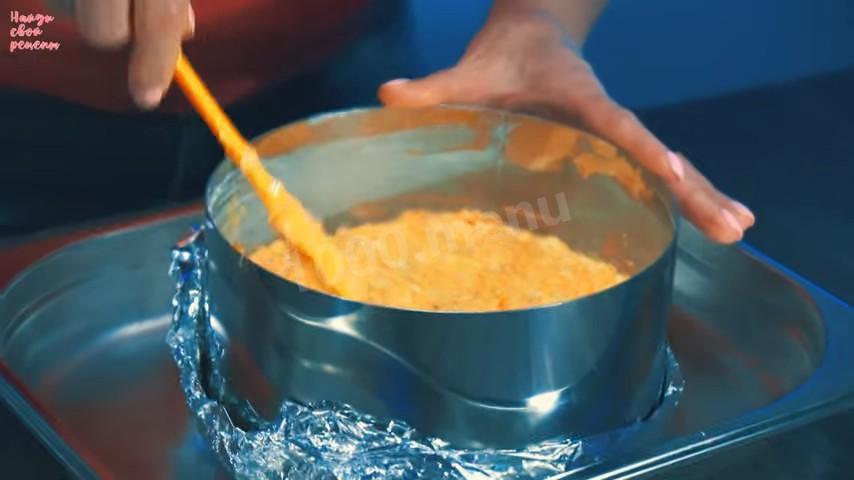 Шаг 17 приготовления Морковный пирог с ванильным вкус овсяными хлопьями и курагой