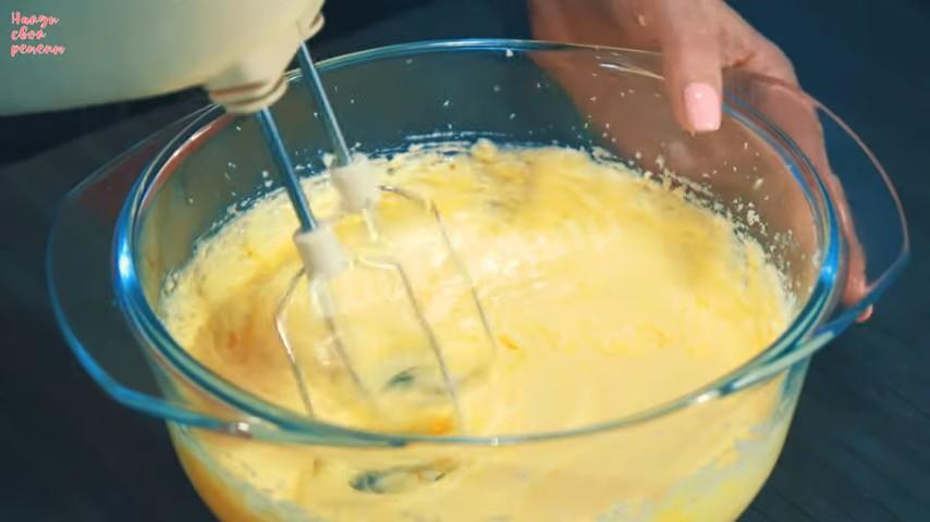 Шаг 5 приготовления Морковный пирог с ванильным вкус овсяными хлопьями и курагой