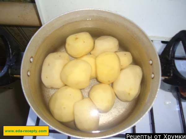 Шаг 1 приготовления Татарские лепешки на молоке с картошкой и зеленью
