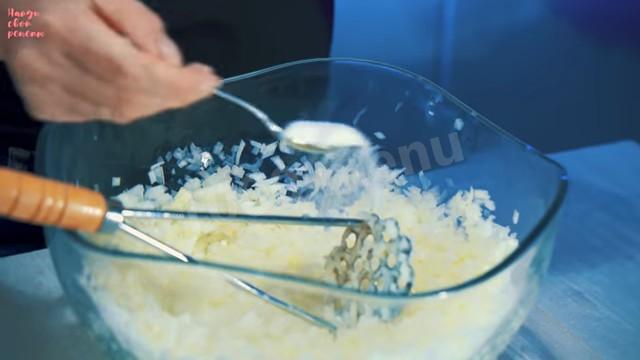 Шаг 8 приготовления Самса с  фаршем из баранины и говядины