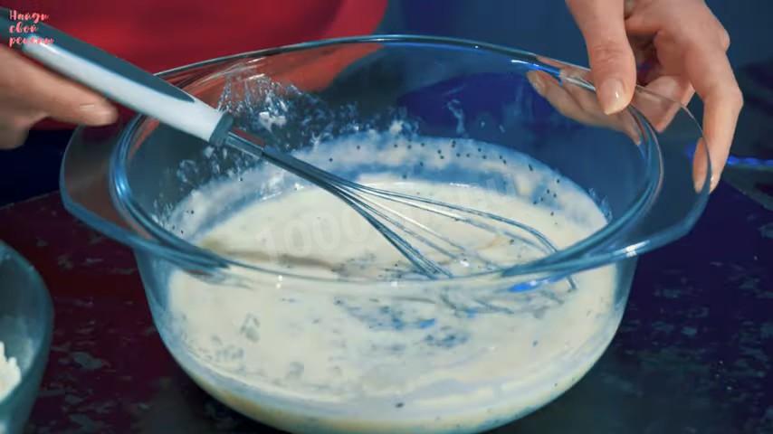 Шаг 12 приготовления Бублики с маком на молоке