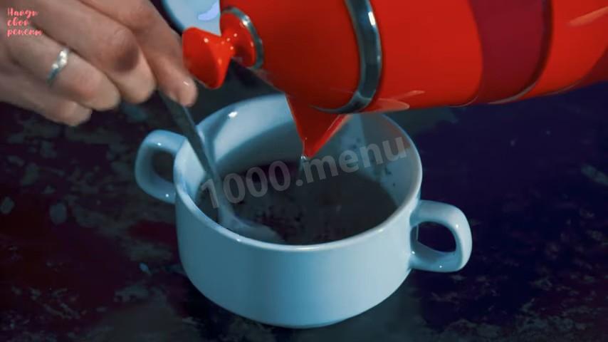 Шаг 5 приготовления Бублики с маком на молоке