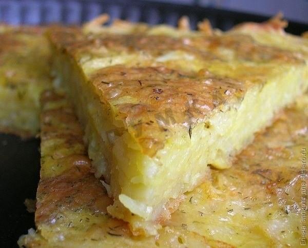 Шаг 7 приготовления Хачапури из тертого картофеля с сыром и чесноком