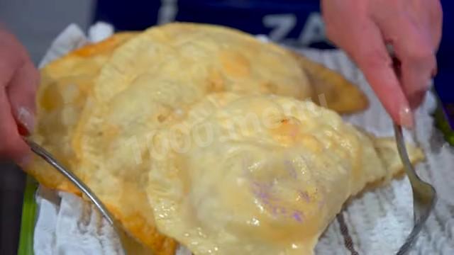 Шаг 21 приготовления Идеальные чебуреки с начинкой из мясного фарша