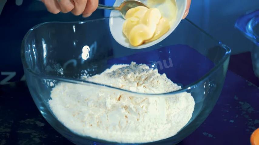 Шаг 3 приготовления Идеальные чебуреки с начинкой из мясного фарша