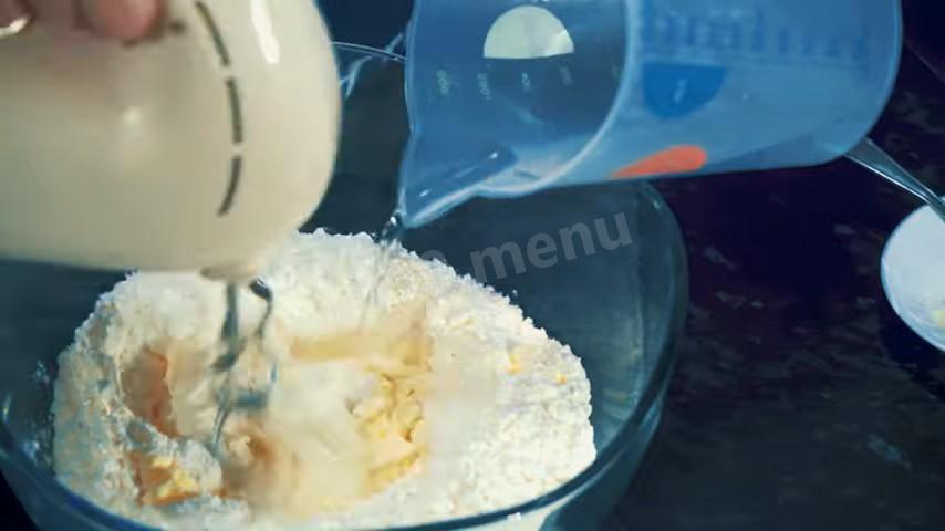 Шаг 4 приготовления Идеальные чебуреки с начинкой из мясного фарша