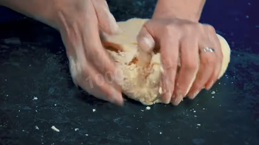 Шаг 6 приготовления Идеальные чебуреки с начинкой из мясного фарша