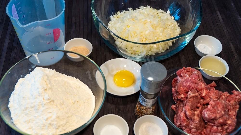 Шаг 1 приготовления Классические беляши с сочной мясной начинкой