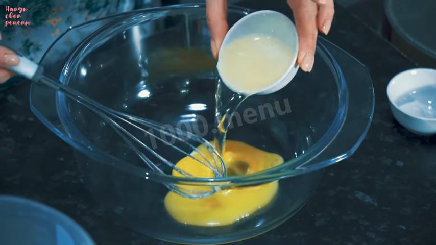Шаг 6 приготовления Классические беляши с сочной мясной начинкой